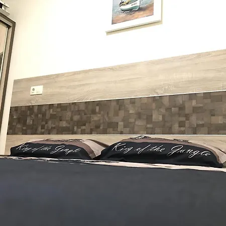 Beach Apartments Pomorie Lägenhet